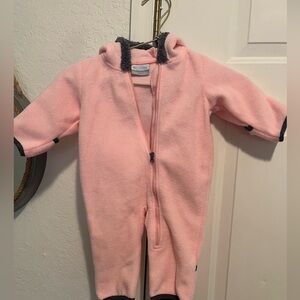 Infants size 3-6 month Columbia tiny bear pink onesie